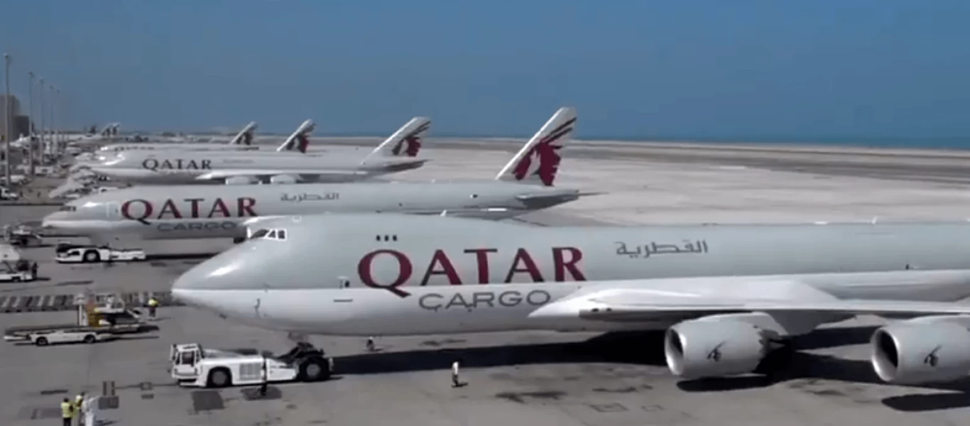 Qatar Airways: Τι λέει η αεροπορική εταιρεία για τα 12 κρούσματα κορωνοϊού που έφτασαν στην Ελλάδα